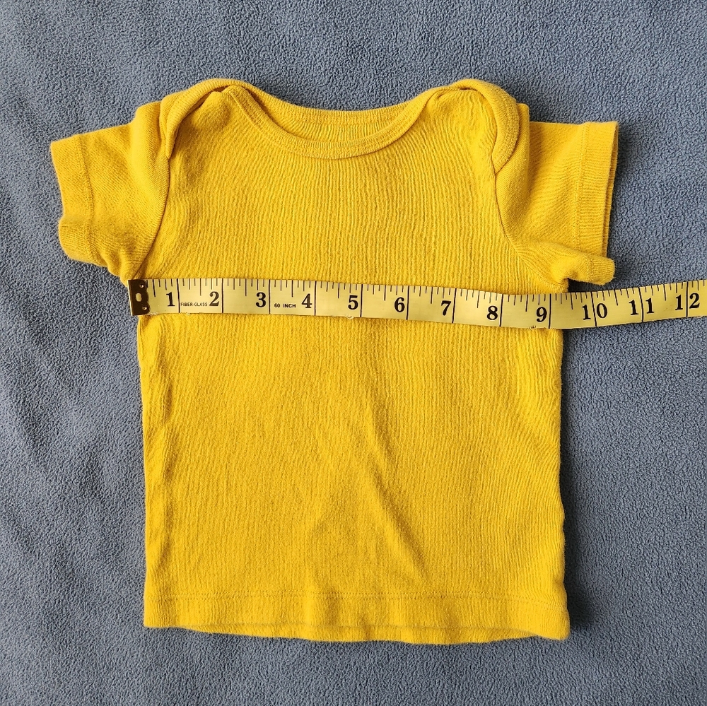 BUNDLE of 4 Carter's 9 Month Tees